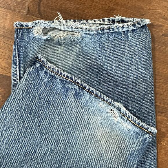 Levi's 501 Button Fly Jeans Mens 36 x 36 Medium Wash Straight Leg Work Worn Hems - Picture 8 of 8